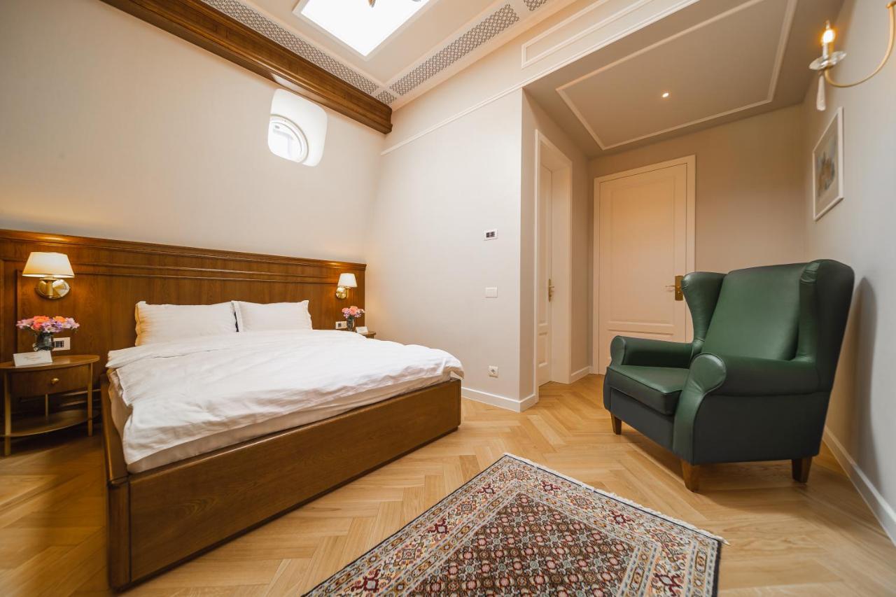 Templum Clava Hotel Bucharest Exterior photo