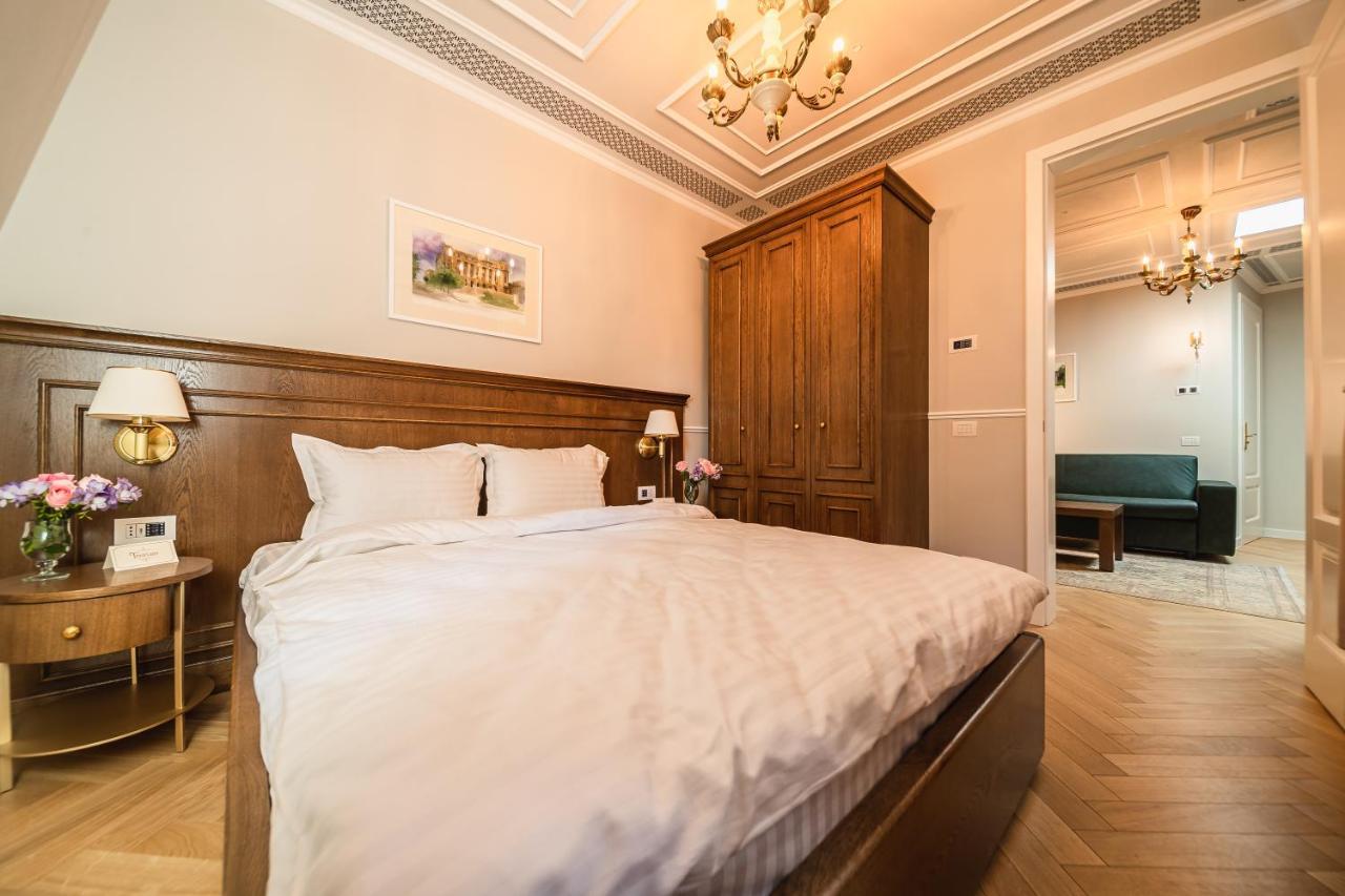 Templum Clava Hotel Bucharest Exterior photo