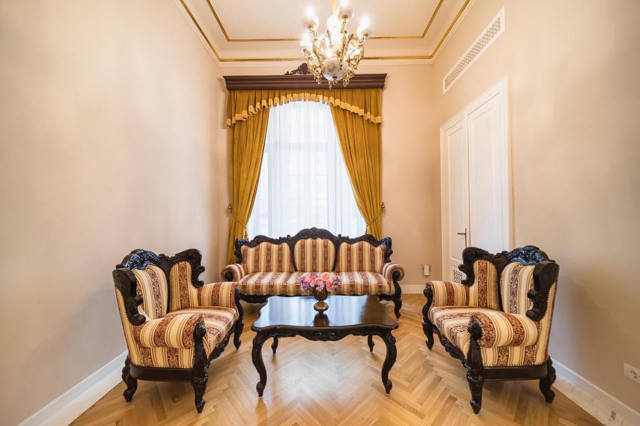 Templum Clava Hotel Bucharest Exterior photo