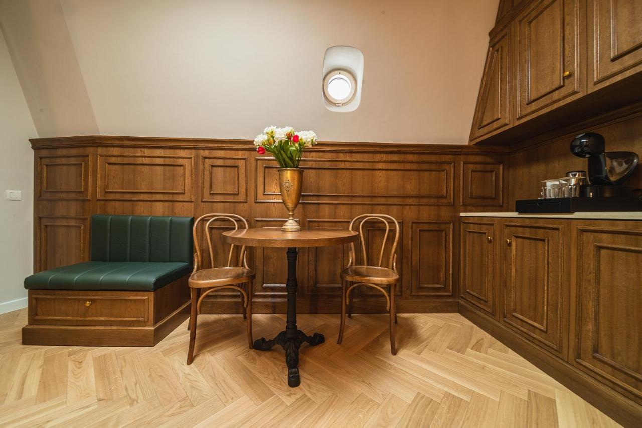 Templum Clava Hotel Bucharest Exterior photo